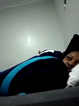 VelvetEmpire webcam