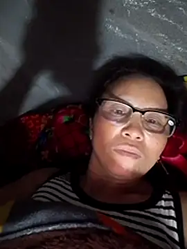 MissYourLove webcam