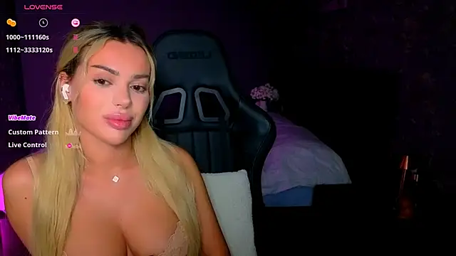 Ayla__Demir webcam