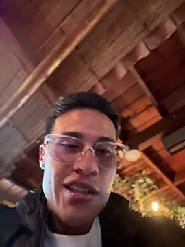 TavoHot_'s live cam