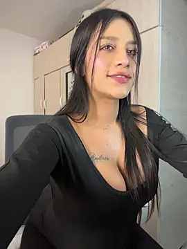 Emmily_19 live