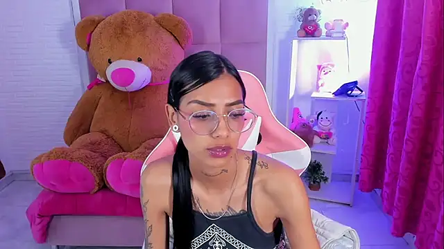 KarlaSlutSkinny__ webcam
