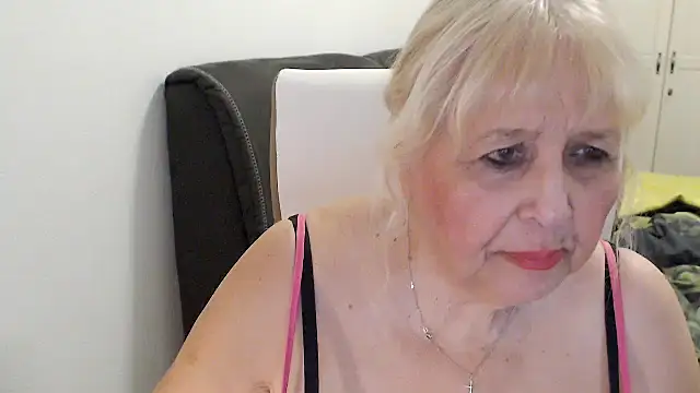 SusiLifeXXX live cam on StripChat