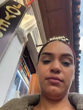 Sara-77 webcam