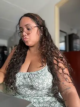 CurlyGirl_1 webcam