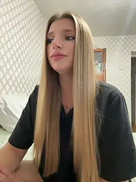 adel_secret webcam