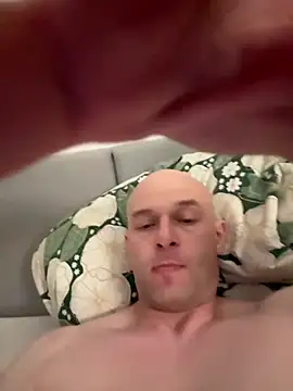 BisexualMen1993 webcam