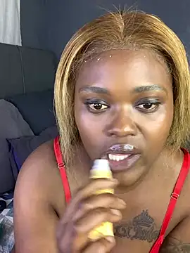 ThickPearlx23 webcam