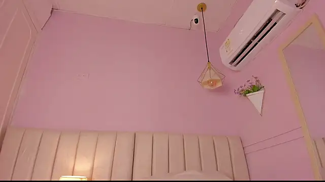 _lucia_18 webcam
