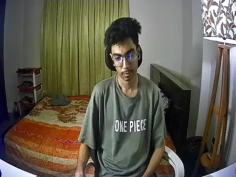 hornybrooo webcam
