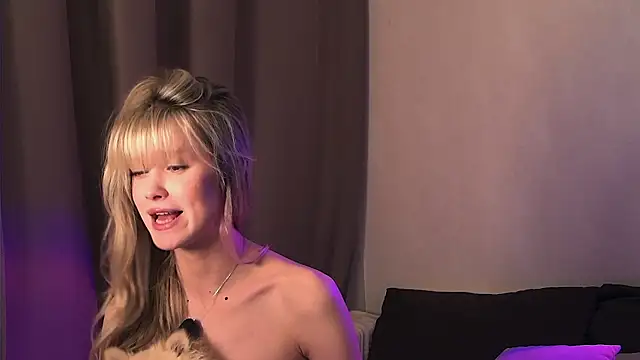 bellasecrettt (F teen) - play with pussy on chair