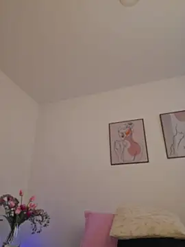 Victoria_Evanss webcam