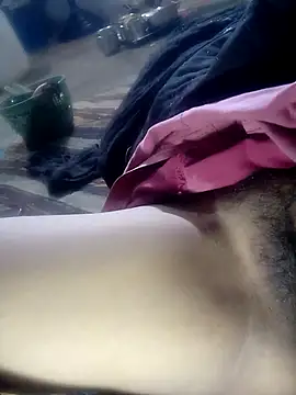 Aarti9080 webcam
