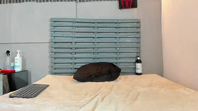 Thomas_Woolf webcam