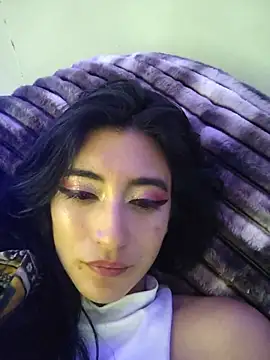 Tahara_Romanov_ webcam