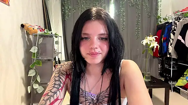 ScarlettHaven webcam