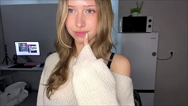 zenybieta (F teen) - more play with belly