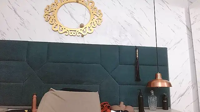 chanel_grant webcam
