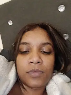 Indianqueen03 webcam
