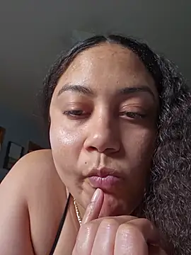 honeeyyy_pot webcam