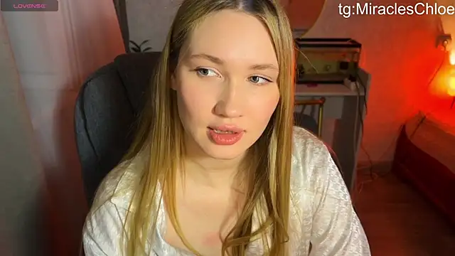 ChloeMillerMeow webcam