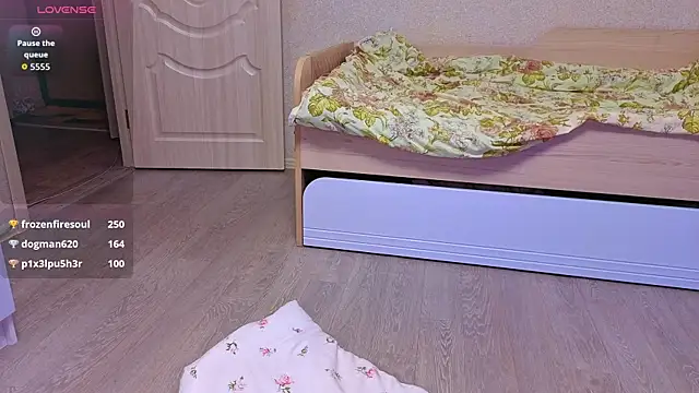 sakuras_pleasure webcam