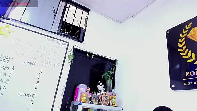 Alexx_bigcockk webcam