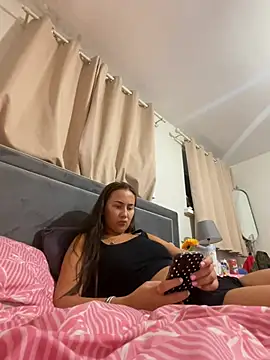 Lizzylouxox webcam