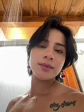 Ale_Lewis webcam