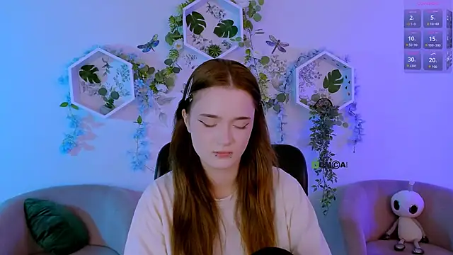 liana_kisses webcam