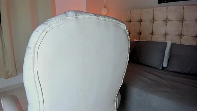 Naomy9_ webcam