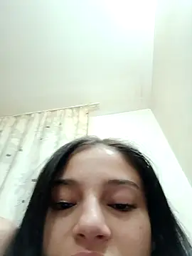 Virgin_Pussy_Love webcam
