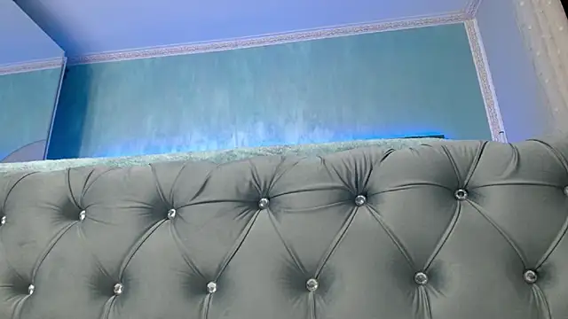 LaraLanee webcam