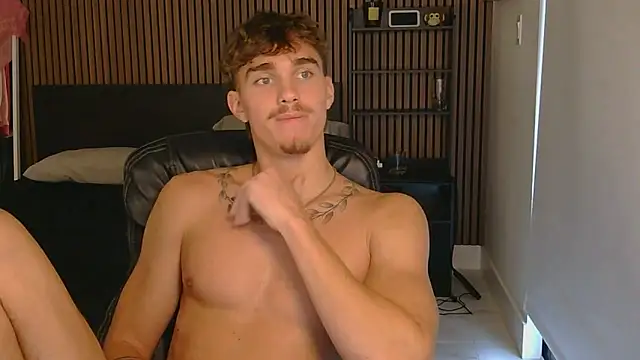 TheNicoRyder live cam on StripChat