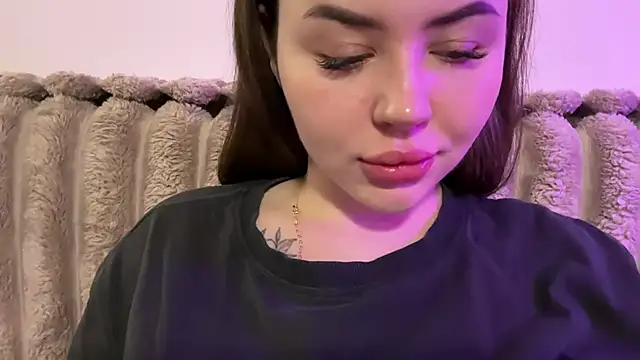 AlmaryKim live sex cam