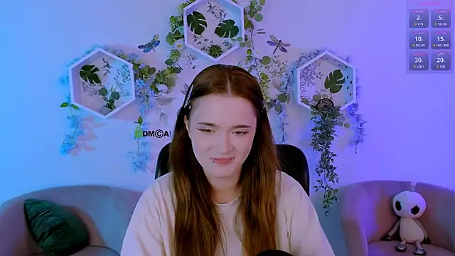 liana_kisses webcam