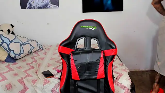 JackMclain webcam