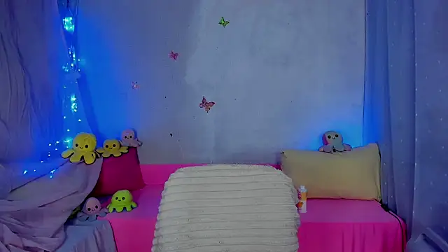 YourLizzyDoll webcam