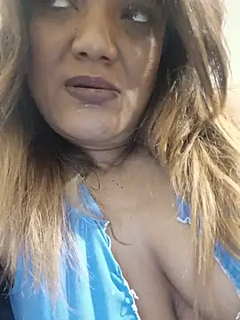 Indianpleasure300 webcam