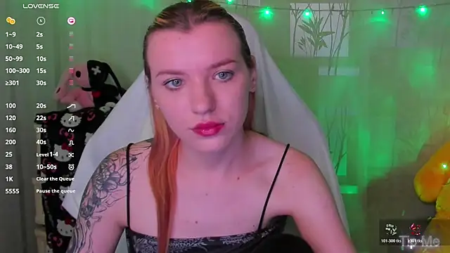 MeganNewCat webcam