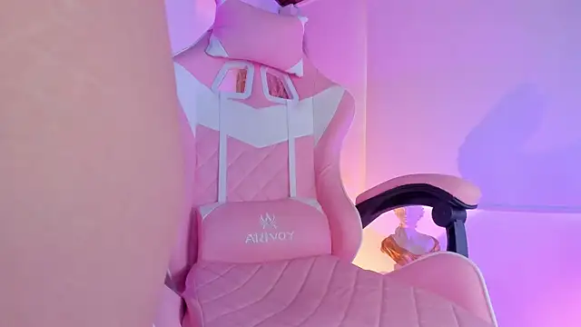Amelie_Wine webcam