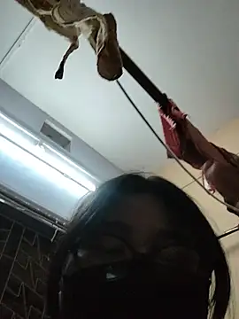 mini27mimi webcam