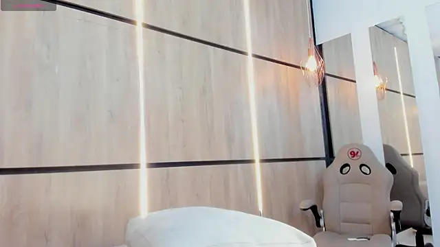 anabella_scot
