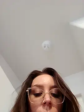 LilyOrion live cam on StripChat