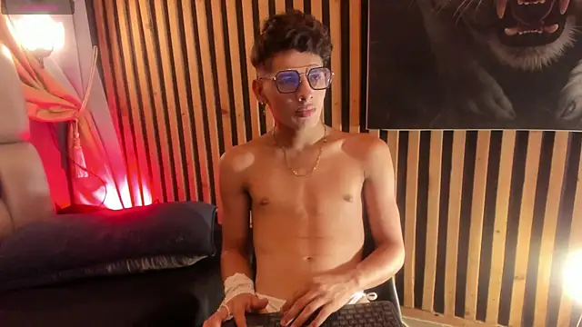Adrian_Wolf webcam