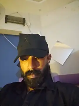 Mallukiran live cam on StripChat