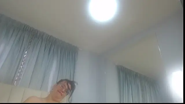 Sallydickinson webcam
