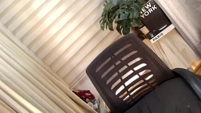 winnie_harllow - Winnie_Harllow's free webcam - UK Sex Cams
