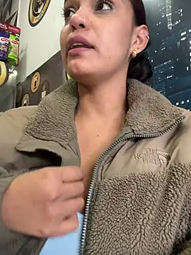 Sara-77 webcam