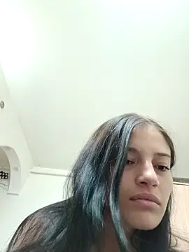 Virgin_Pussy_Love webcam